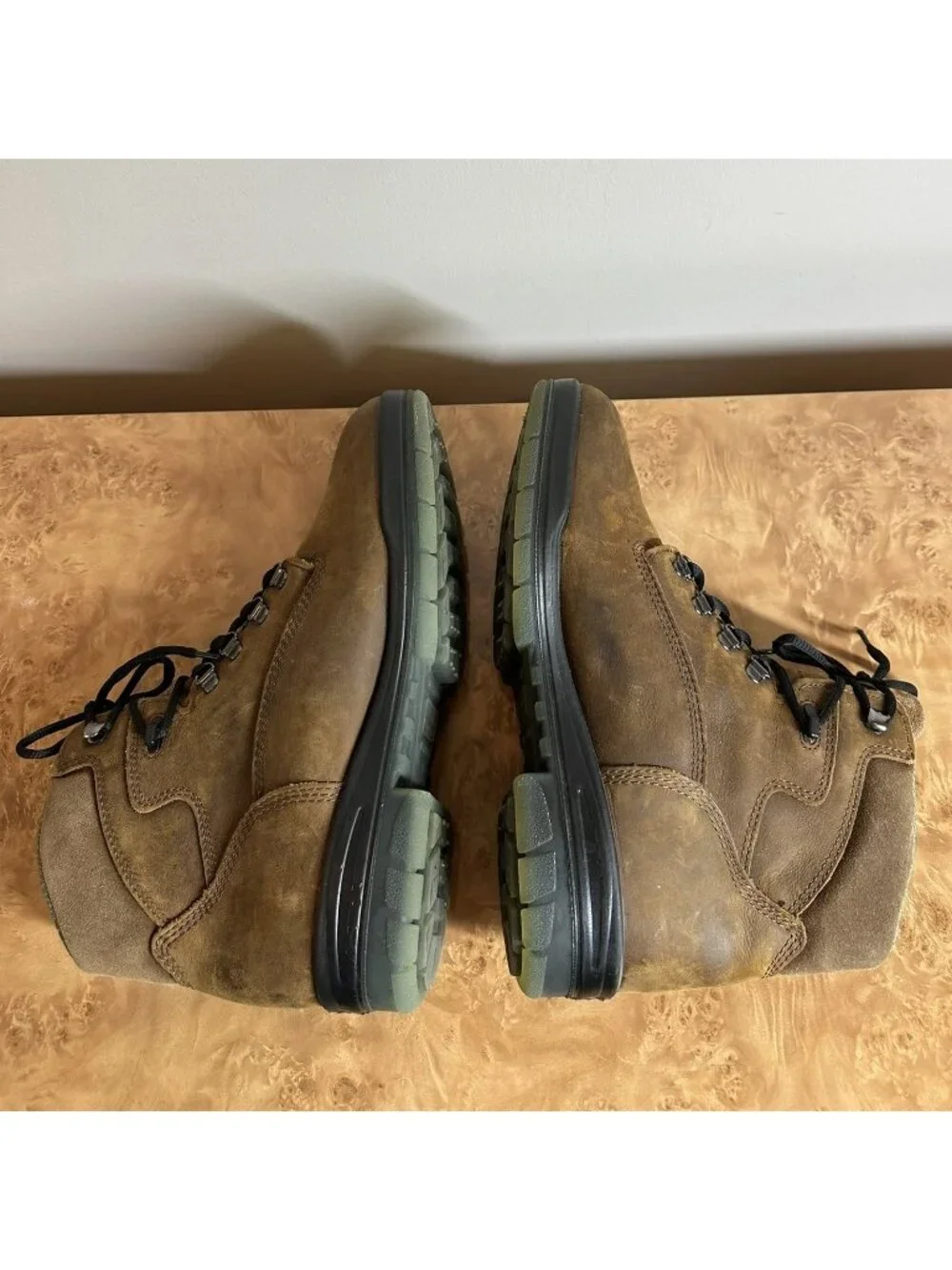 Wolverine Men's Nubuck Leather Work Hiking Boots 600G Size 9.5 EW